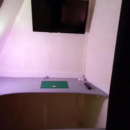 Allium Center - Clermont-ferrand - Lyon - Free Parking - Self-check-in ! Apartment